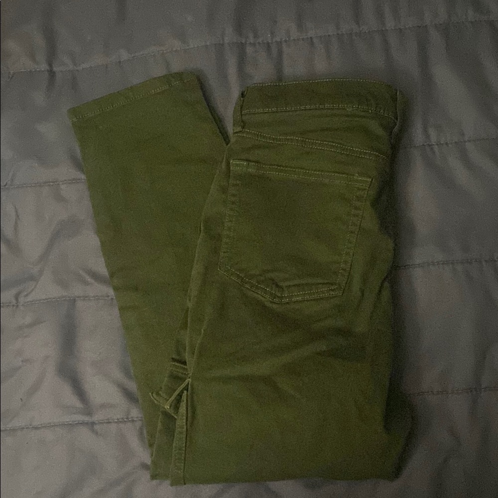 LOFT Olive Green Cargo Pants - Picture 3 of 6